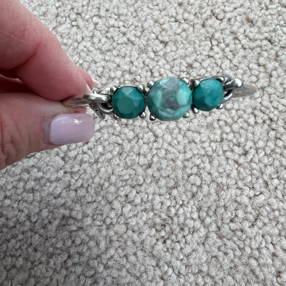 Elegant Faux Silver and Turquoise Bracelet - Picture 2 of 5